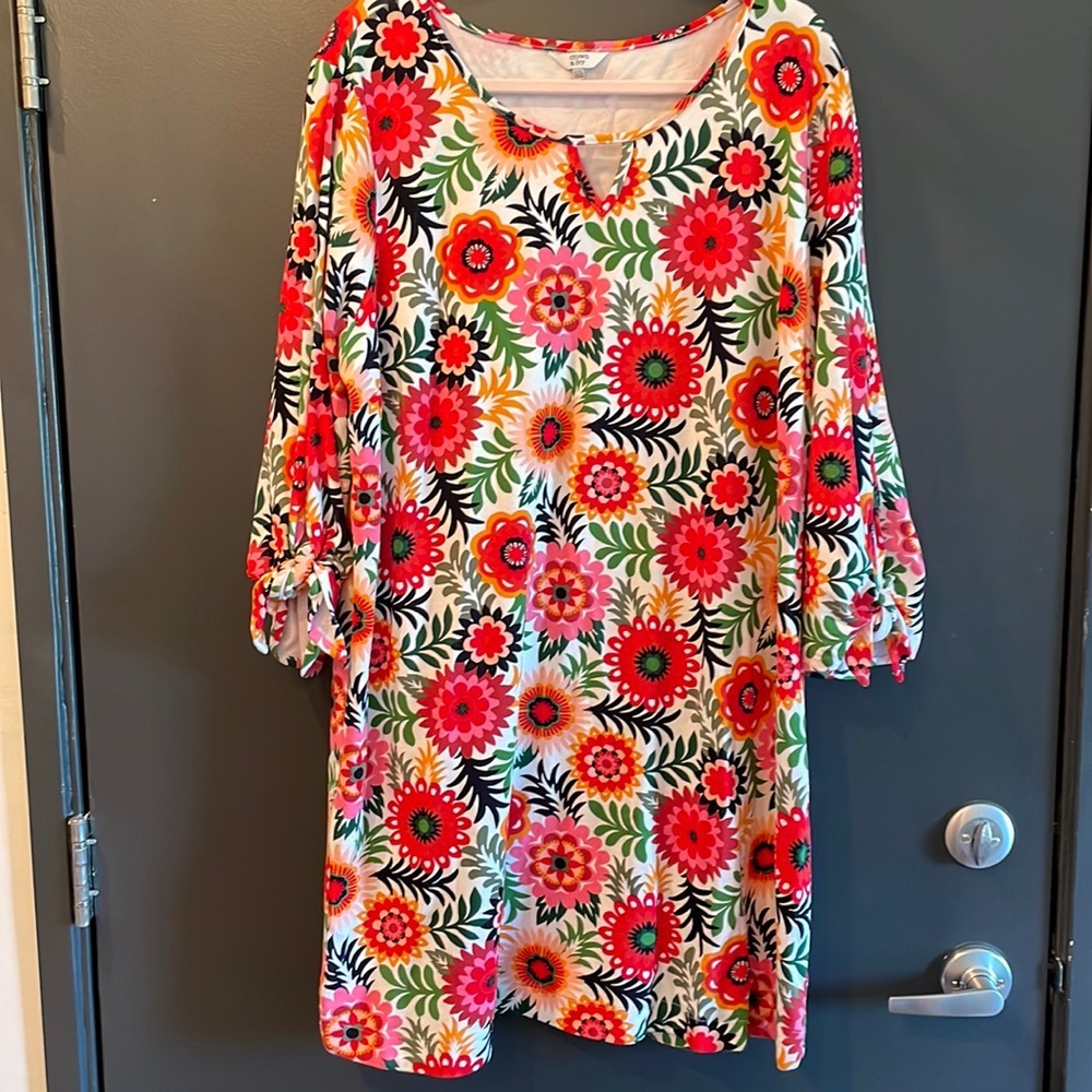 # Crown & Ivy Xxl Floral Midi Dress in White, Red, Pink, Green